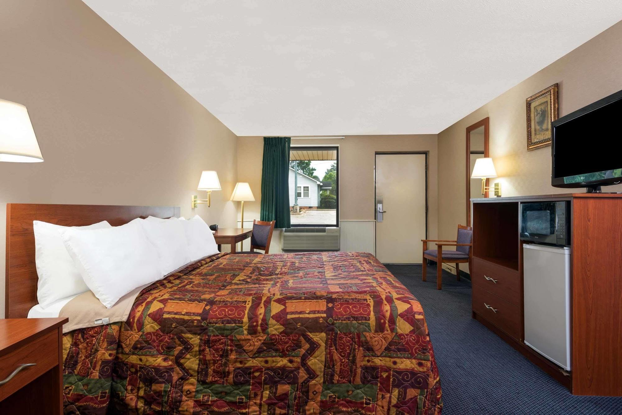 Knights Inn Elizabethtown Εξωτερικό φωτογραφία