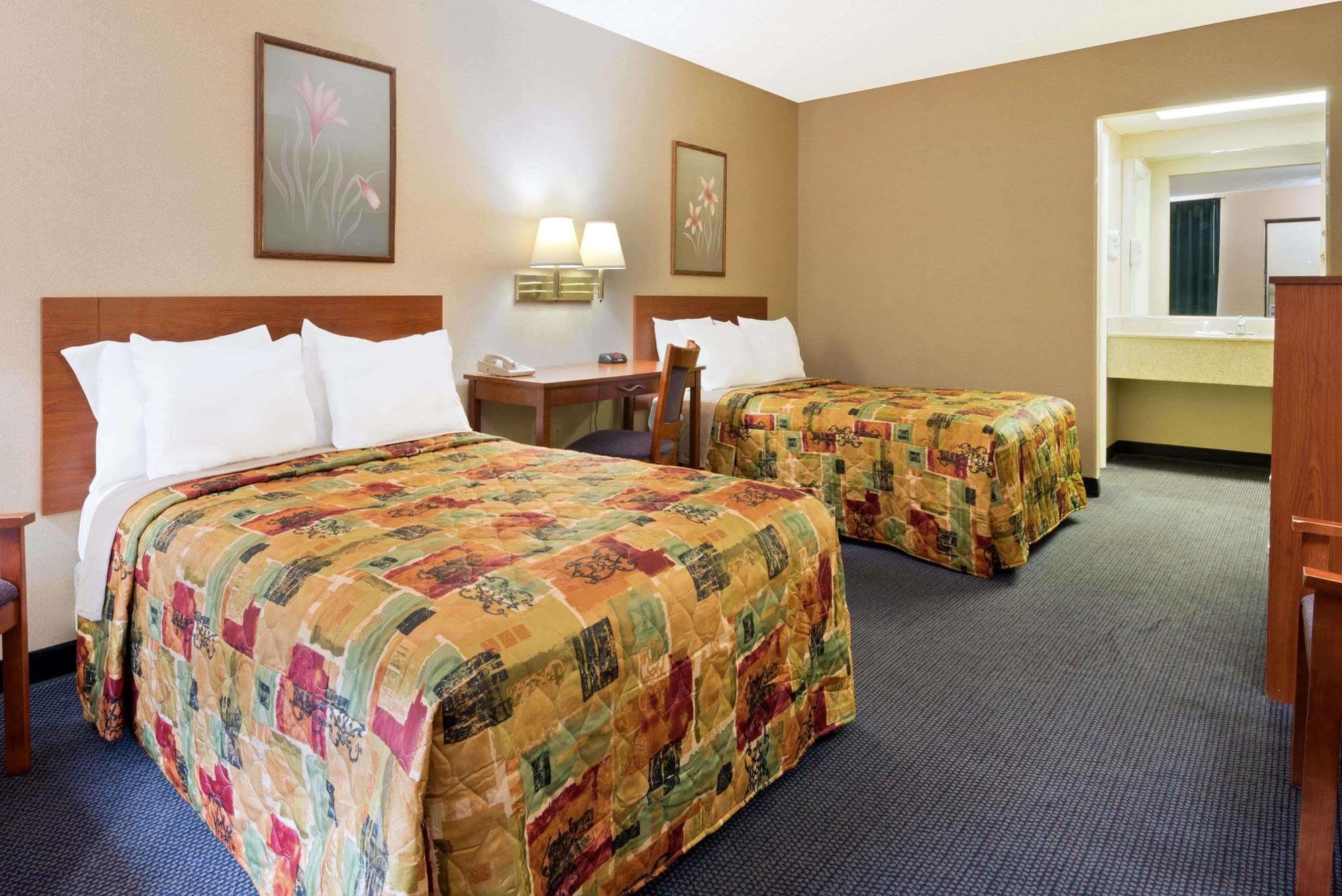 Knights Inn Elizabethtown Εξωτερικό φωτογραφία