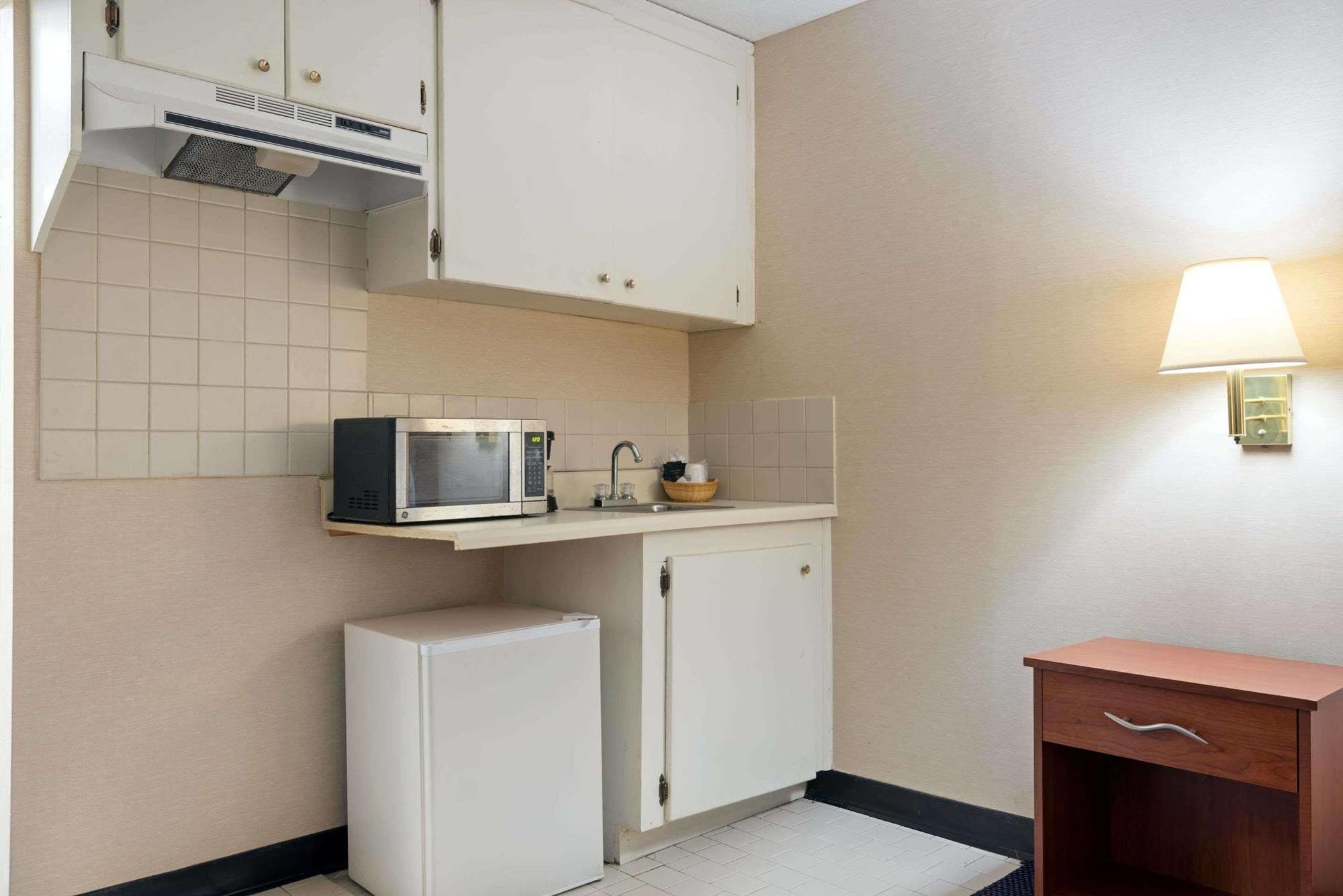 Knights Inn Elizabethtown Εξωτερικό φωτογραφία