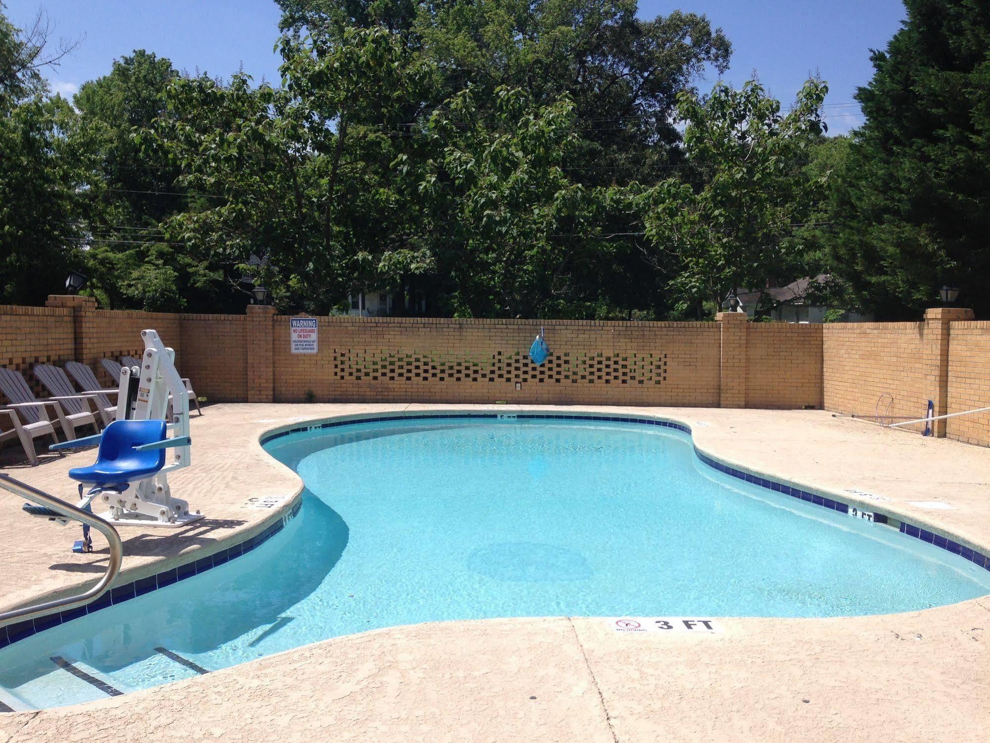Knights Inn Elizabethtown Εξωτερικό φωτογραφία